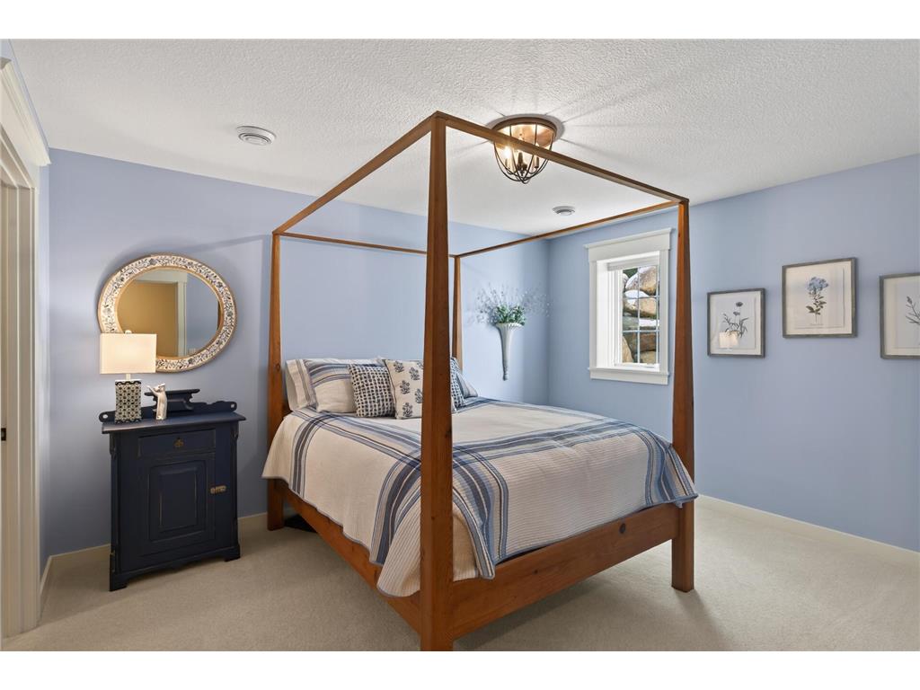 94 Neptune Street Mahtomedi MN 55115 - White Bear 7083997 image44