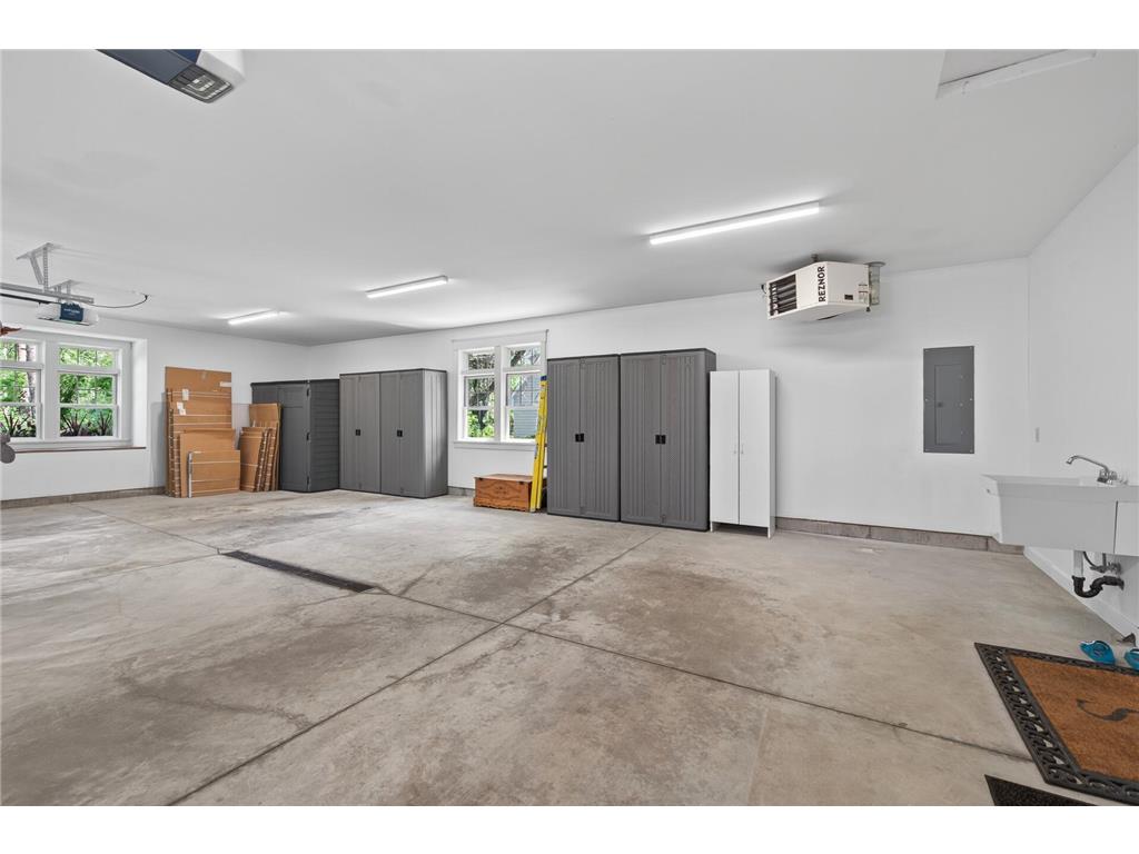 94 Neptune Street Mahtomedi MN 55115 - White Bear 7083997 image63