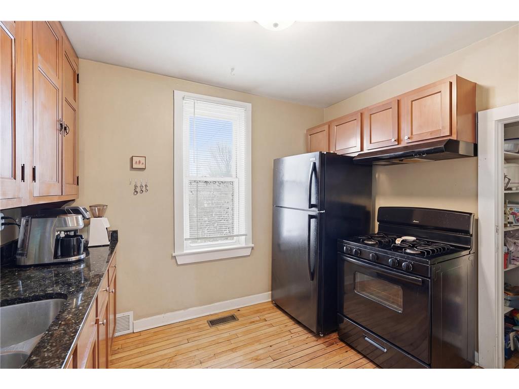 940 3rd Street E Saint Paul MN 55106 7018248 image13