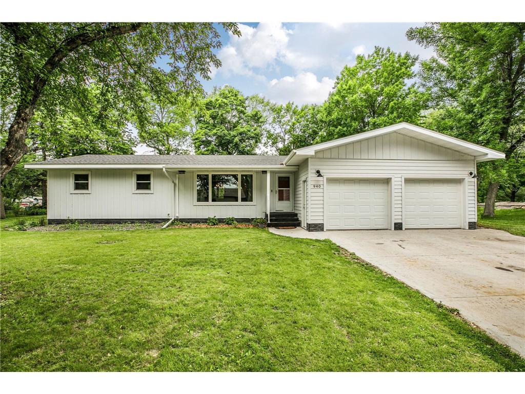 940 Hamlet Drive N Avon MN 56310 - Middle Spunk 7085215 image1