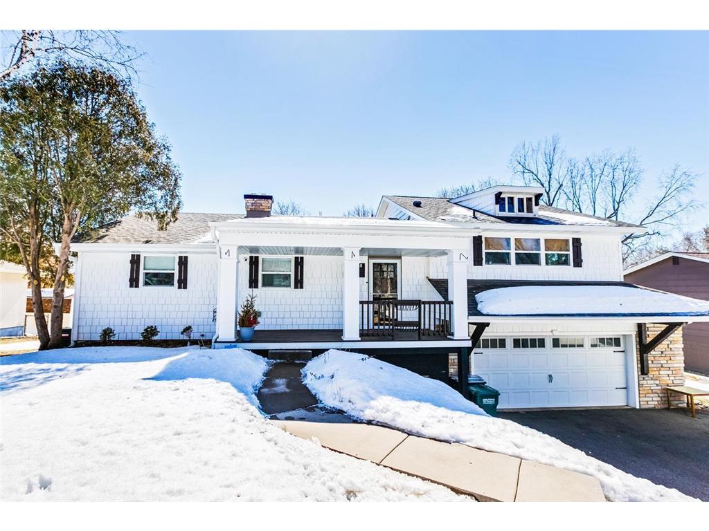 940 Island Lake Avenue Shoreview MN 55126 6346446 image1