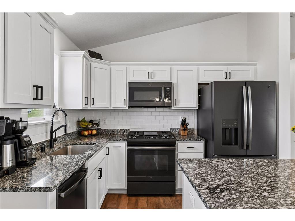 940 Lakewood Trail Norwood Young America MN 55397 7045849 image18