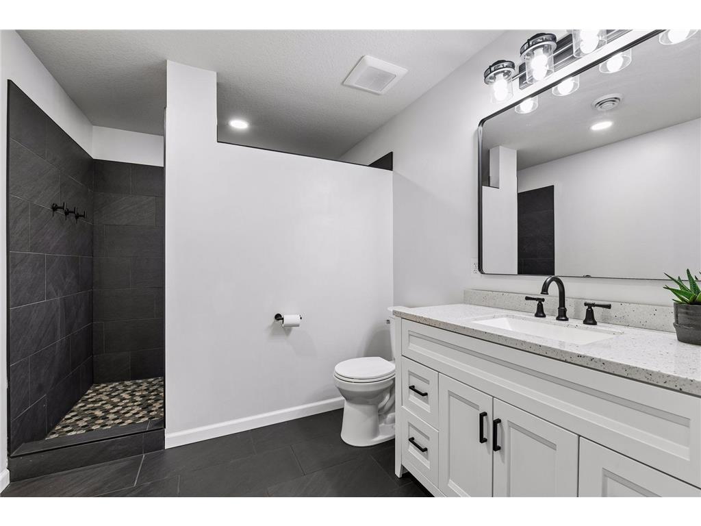 940 Lakewood Trail Norwood Young America MN 55397 7045849 image42