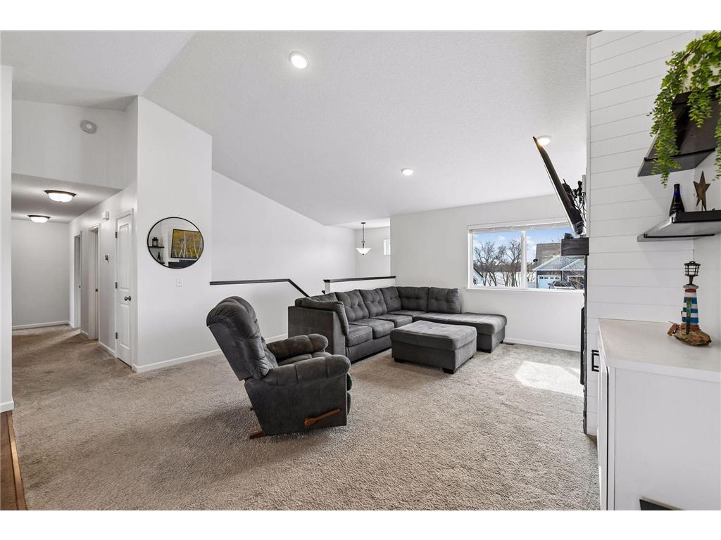 940 Lakewood Trail Norwood Young America MN 55397 7045849 image7