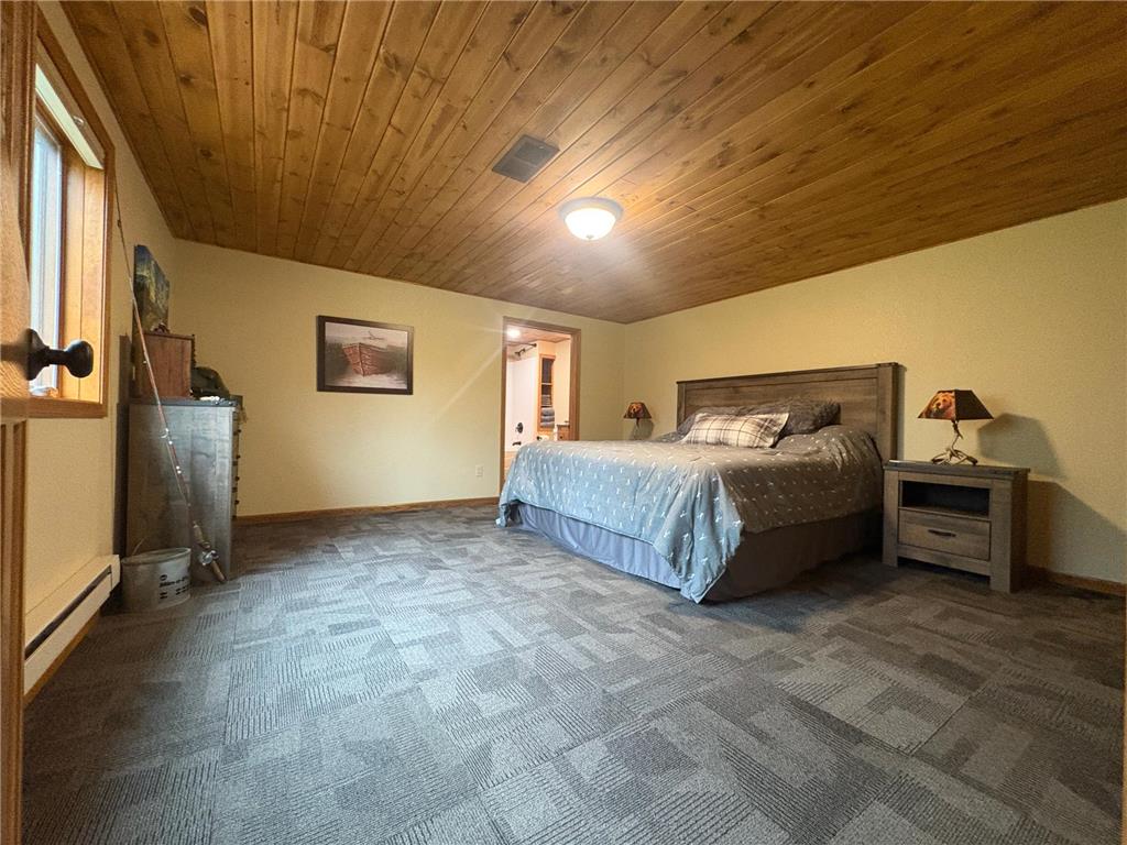 940 Maple Crest Drive NW Hackensack MN 56452 - Woman 7077210 image14