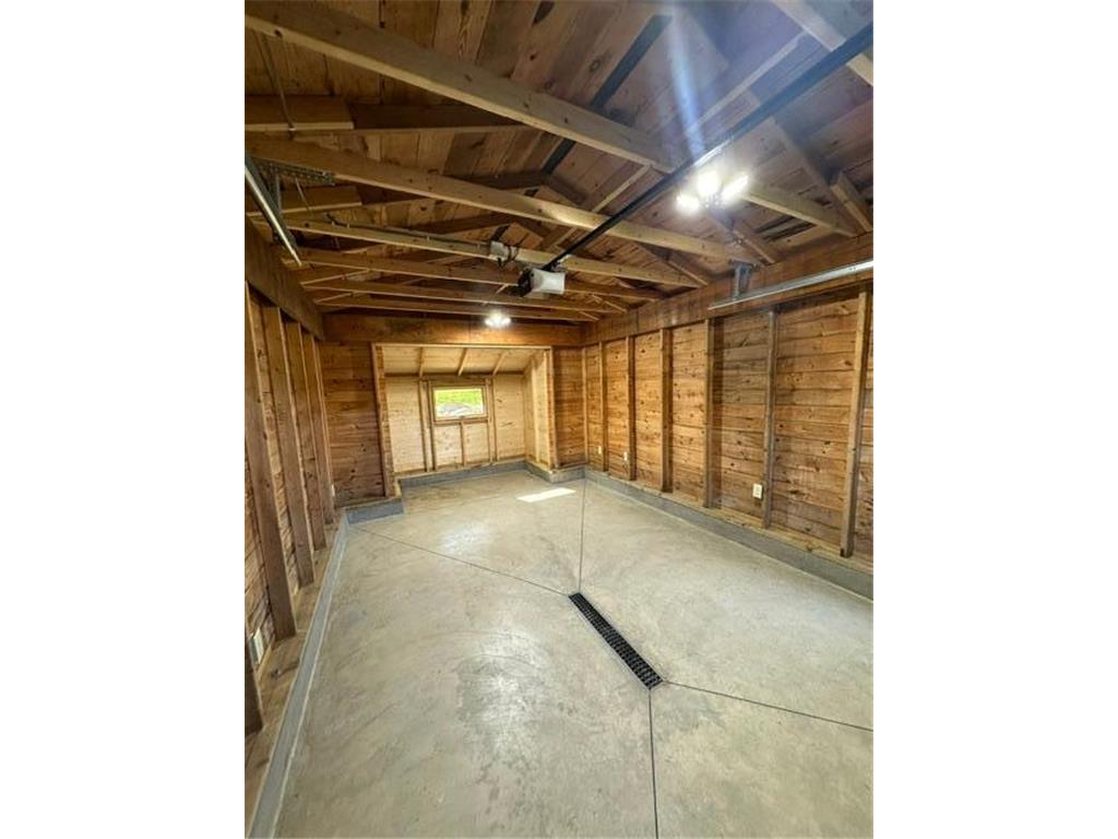 940 Maple Crest Drive NW Hackensack MN 56452 - Woman 7077210 image31