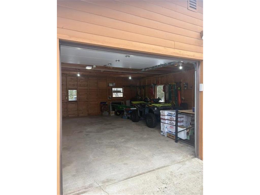940 Maple Crest Drive NW Hackensack MN 56452 - Woman 7077210 image32