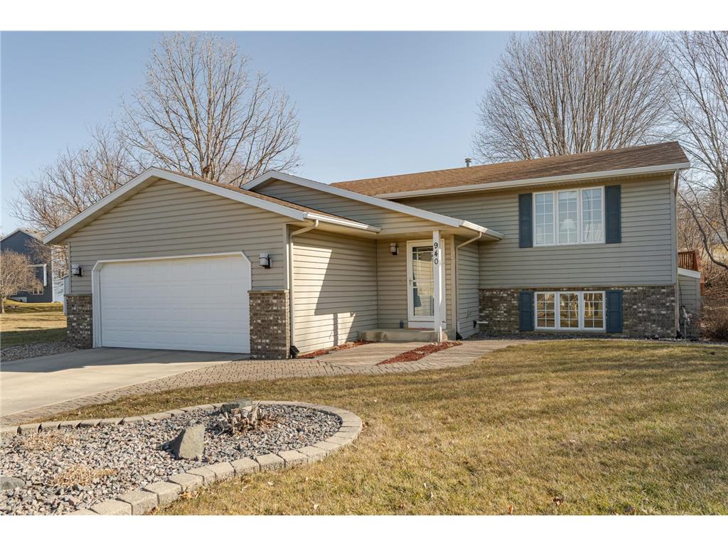 940 Pine Court NE Pine Island MN 55963 6487747 image1