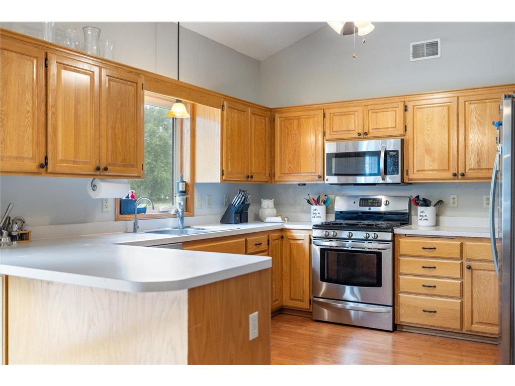 9408 Jennifer Court Chisago City MN 55013 - Green 7086201 image15