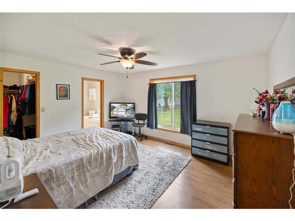 9408 Jennifer Court Chisago City MN 55013 - Green 7086201 image26