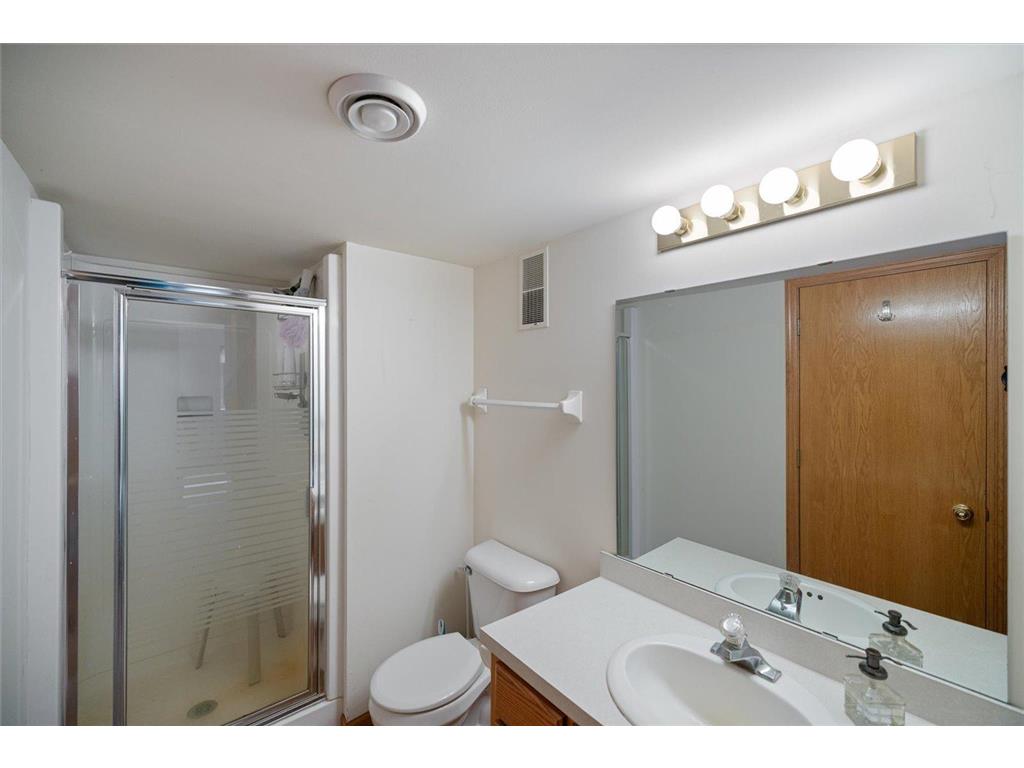 9408 Jennifer Court Chisago City MN 55013 - Green 7086201 image35