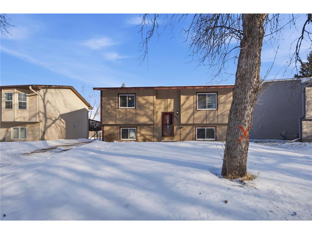 941 104th Avenue NW Coon Rapids MN 55433 7011705 image1