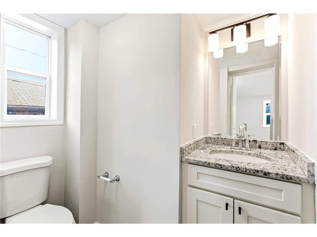 941 Cypress Street Saint Paul MN 55106 7110978 image11