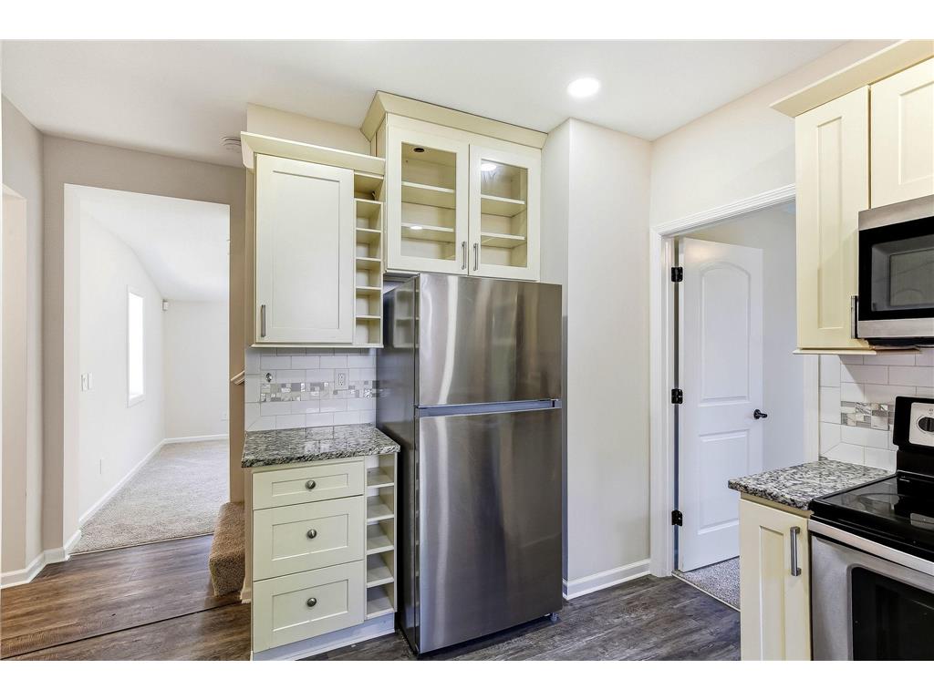 941 Cypress Street Saint Paul MN 55106 7110978 image6