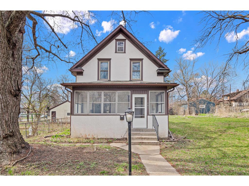 941 Frank Street Saint Paul MN 55106 7057067 image1