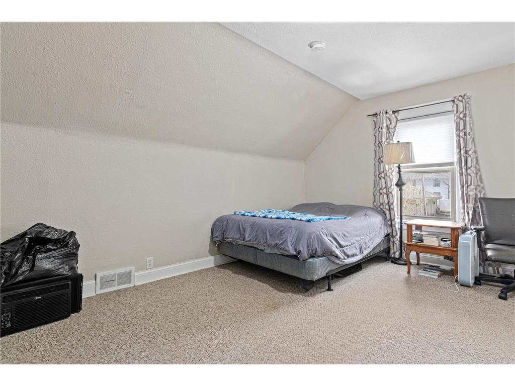 941 Frank Street Saint Paul MN 55106 7057067 image17