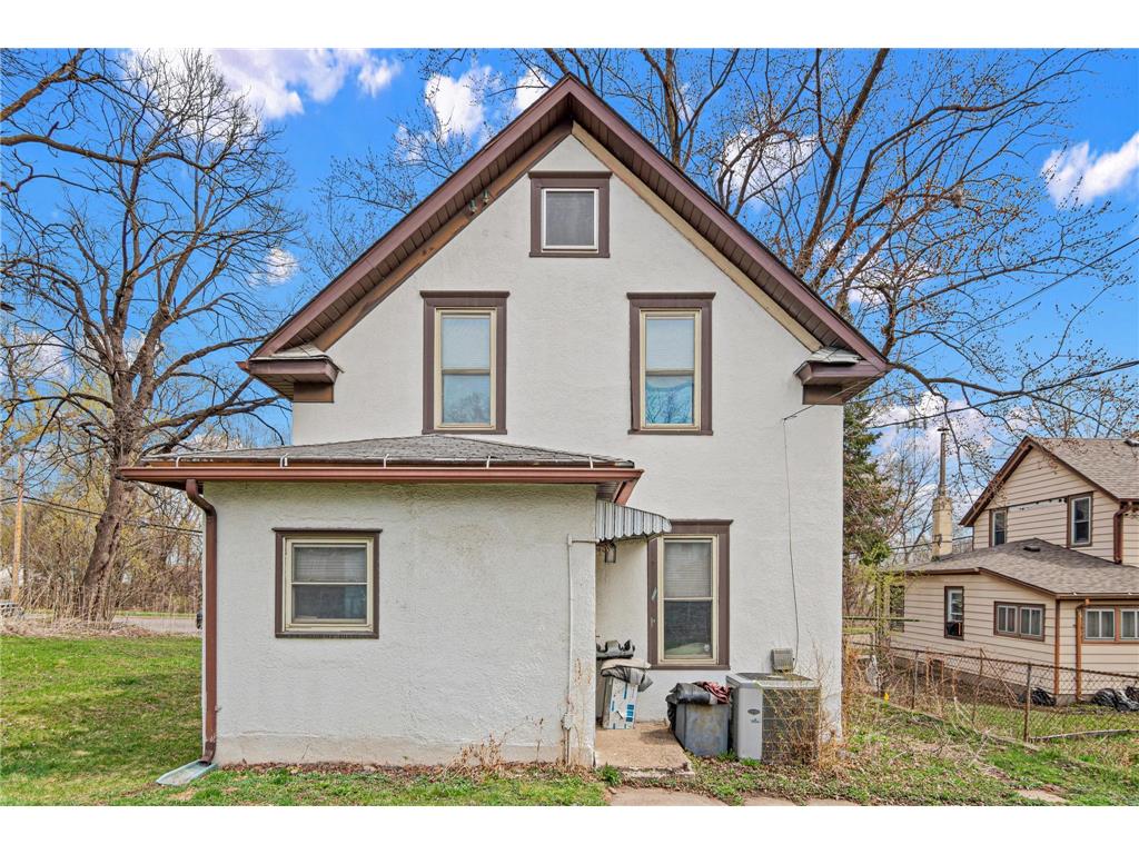 941 Frank Street Saint Paul MN 55106 7057067 image24