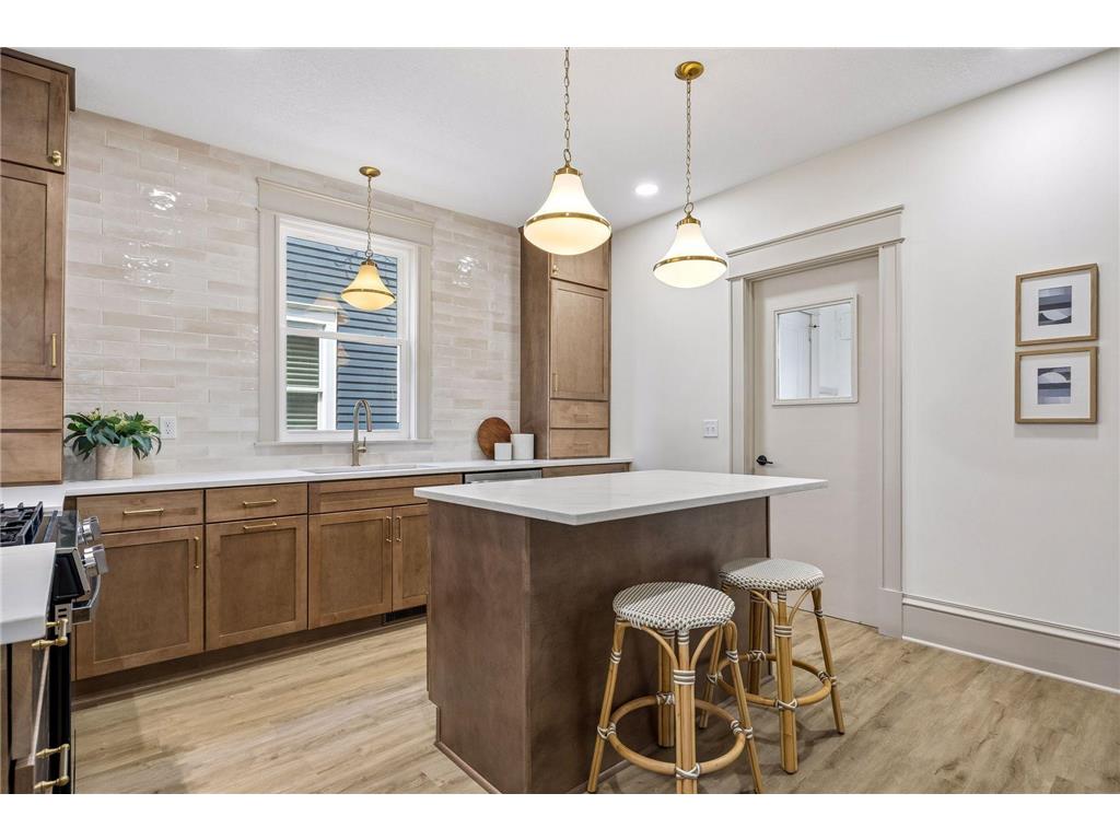 941 Hague Avenue Saint Paul MN 55104 7051307 image12