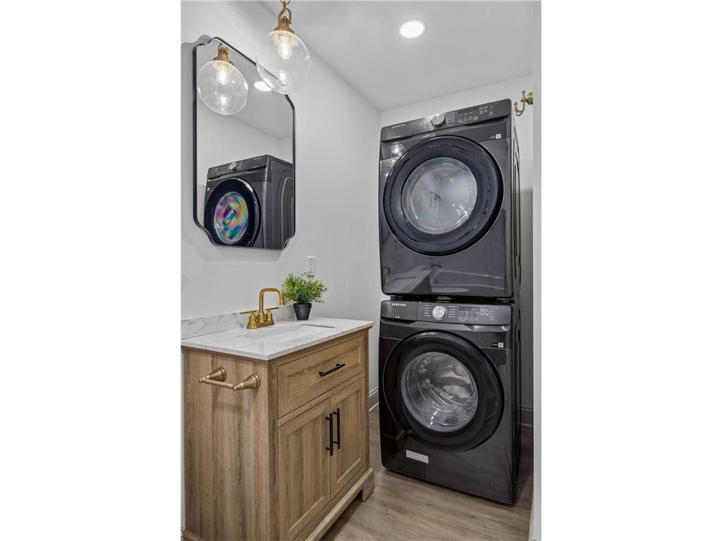941 Hague Avenue Saint Paul MN 55104 7051307 image24
