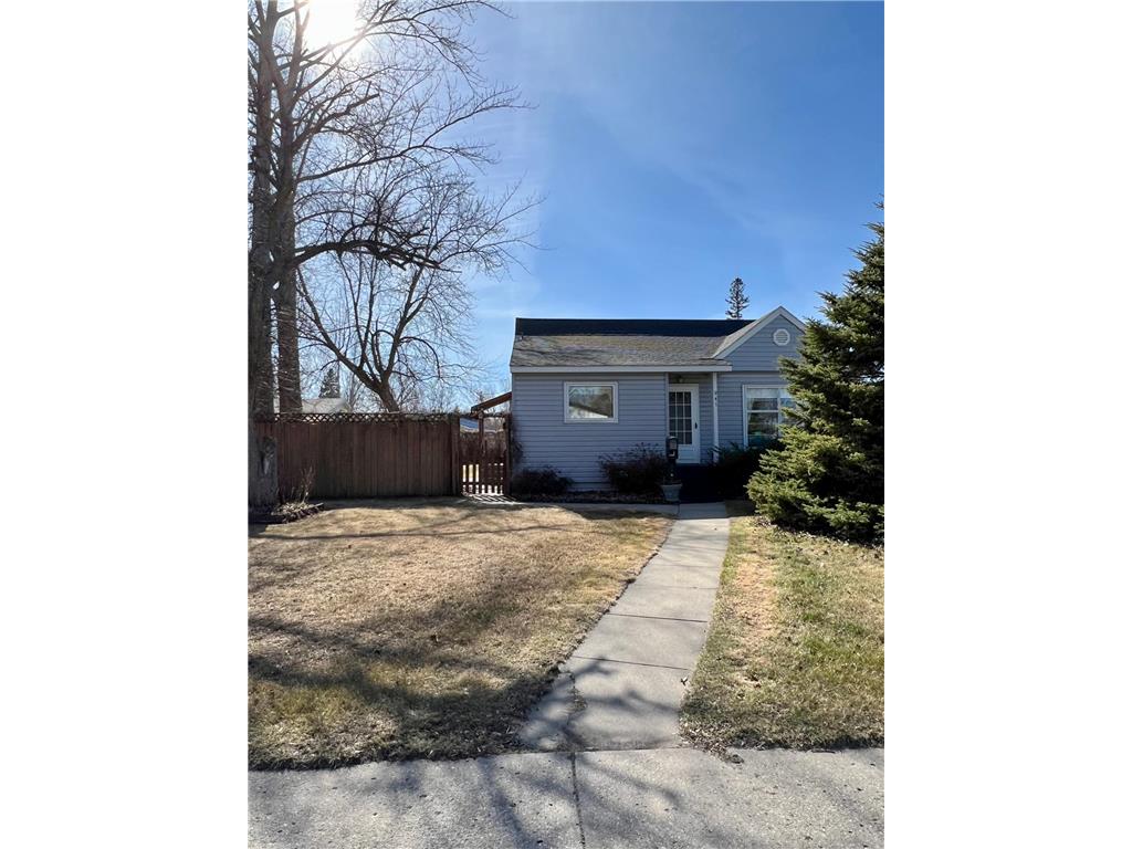 941 Main Avenue N Thief River Falls MN 56701 6363673 image1