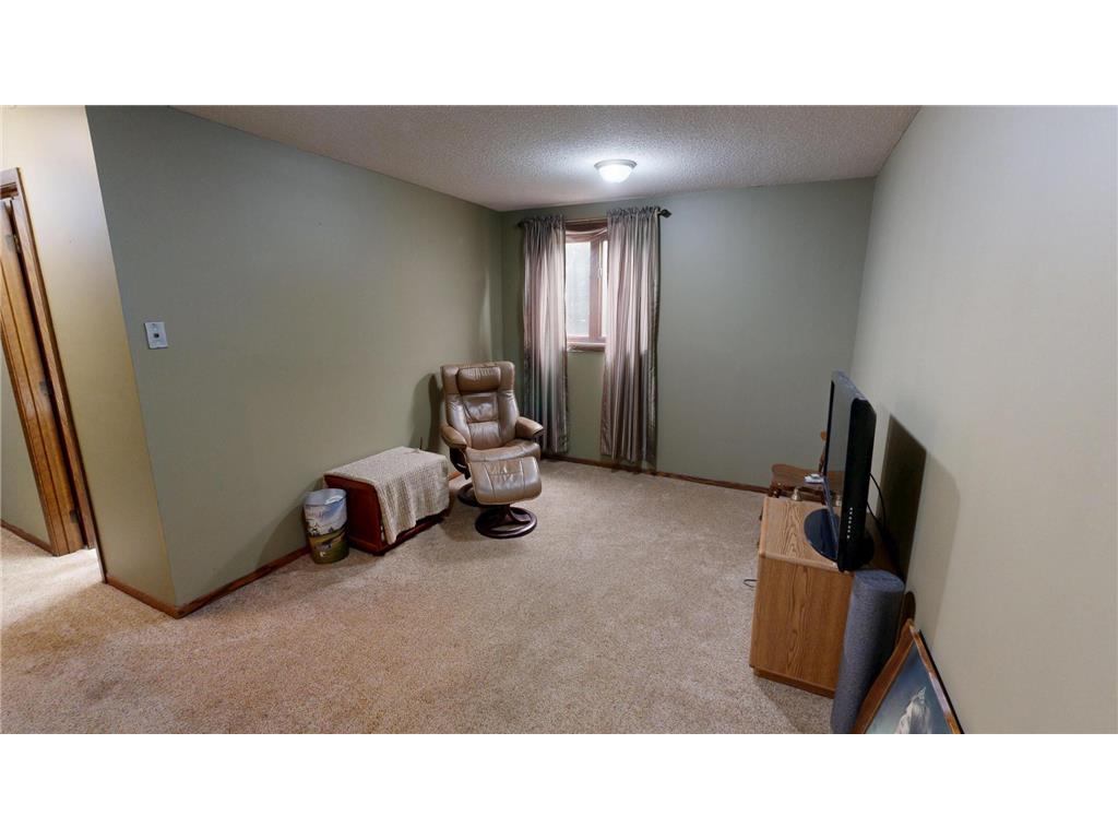 941 Mary Avenue Willmar MN 56201 6823175 image25