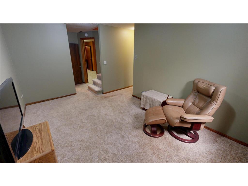 941 Mary Avenue Willmar MN 56201 6823175 image26