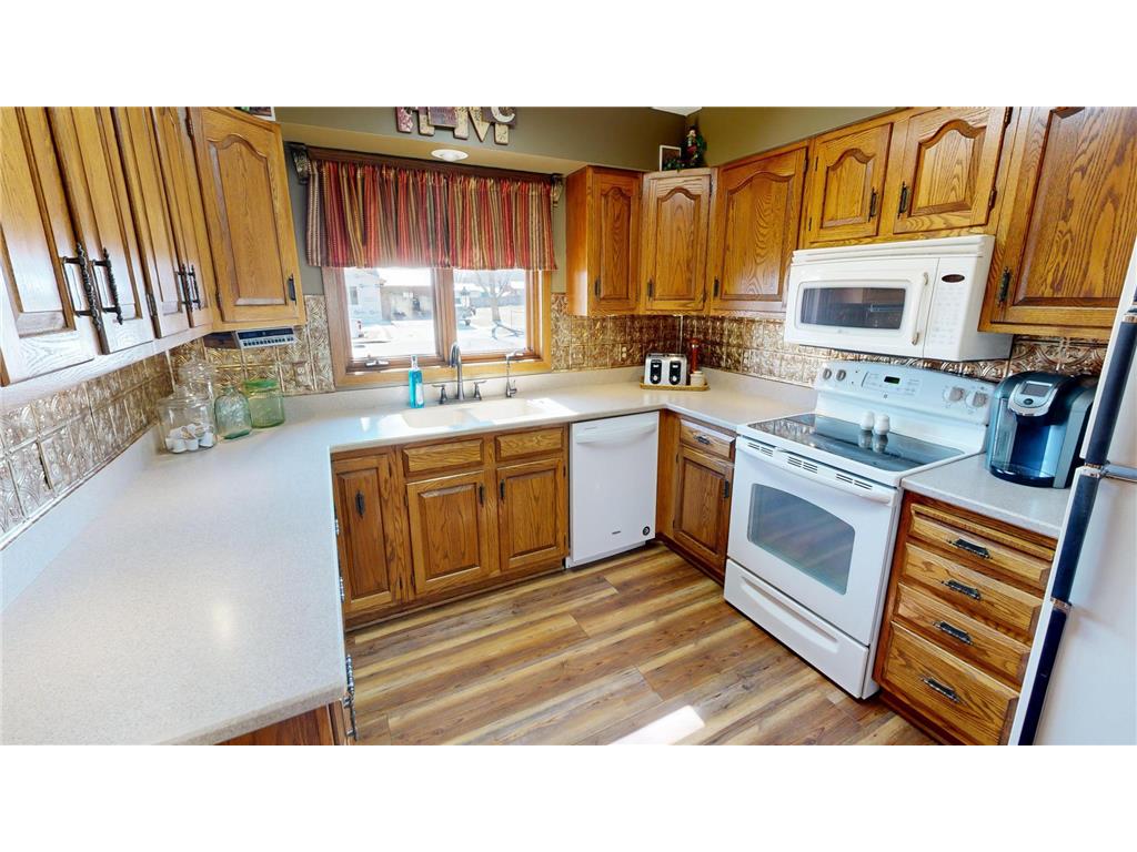 941 Mary Avenue Willmar MN 56201 6823175 image5