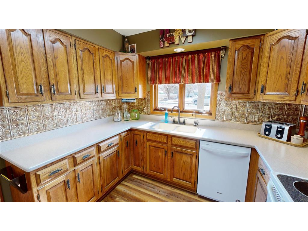 941 Mary Avenue Willmar MN 56201 6823175 image7