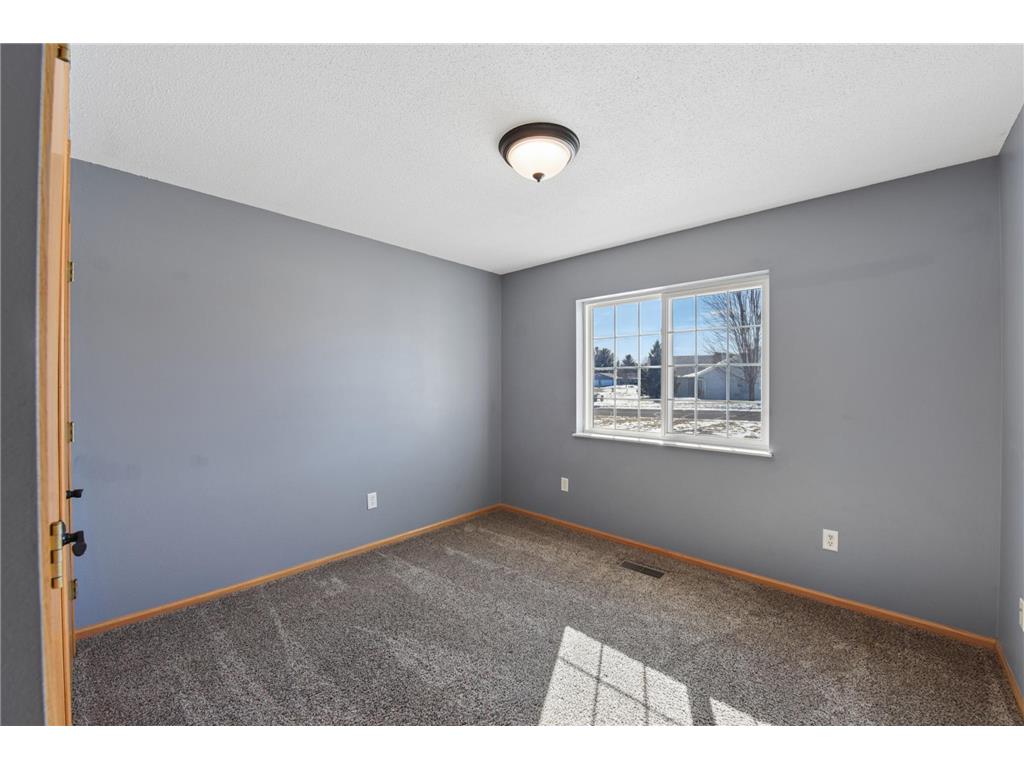 941 W Edge Place #14 New Richmond WI 54017 7026294 image13