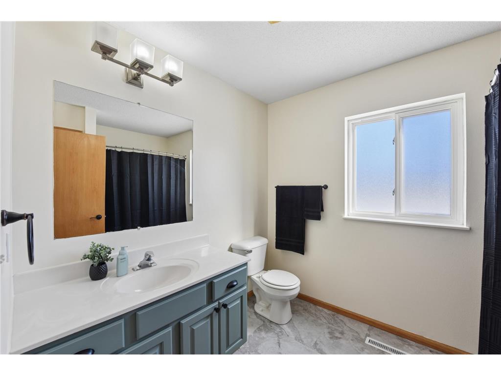 941 W Edge Place #14 New Richmond WI 54017 7026294 image15