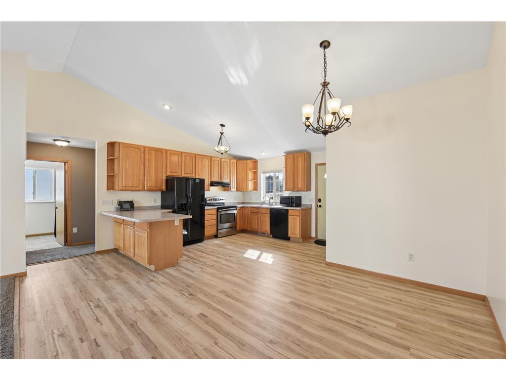 941 W Edge Place #14 New Richmond WI 54017 7026294 image4