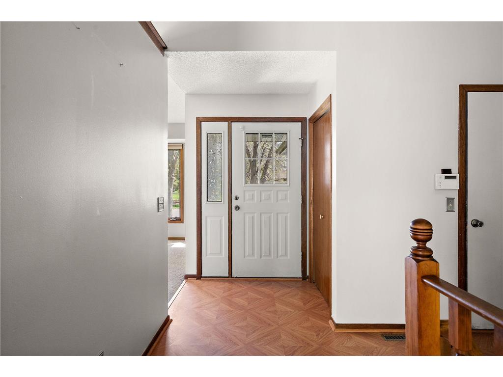 9419 James Avenue N Brooklyn Park MN 55444 7019359 image6