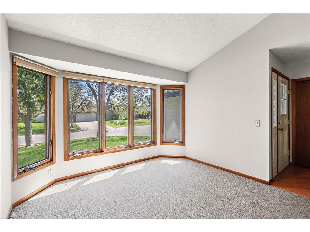 9419 James Avenue N Brooklyn Park MN 55444 7019359 image8