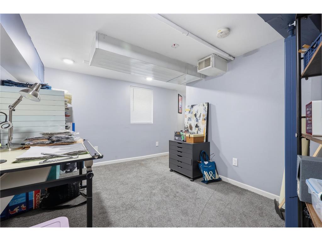 942 Central Avenue W Saint Paul MN 55104 7078479 image20