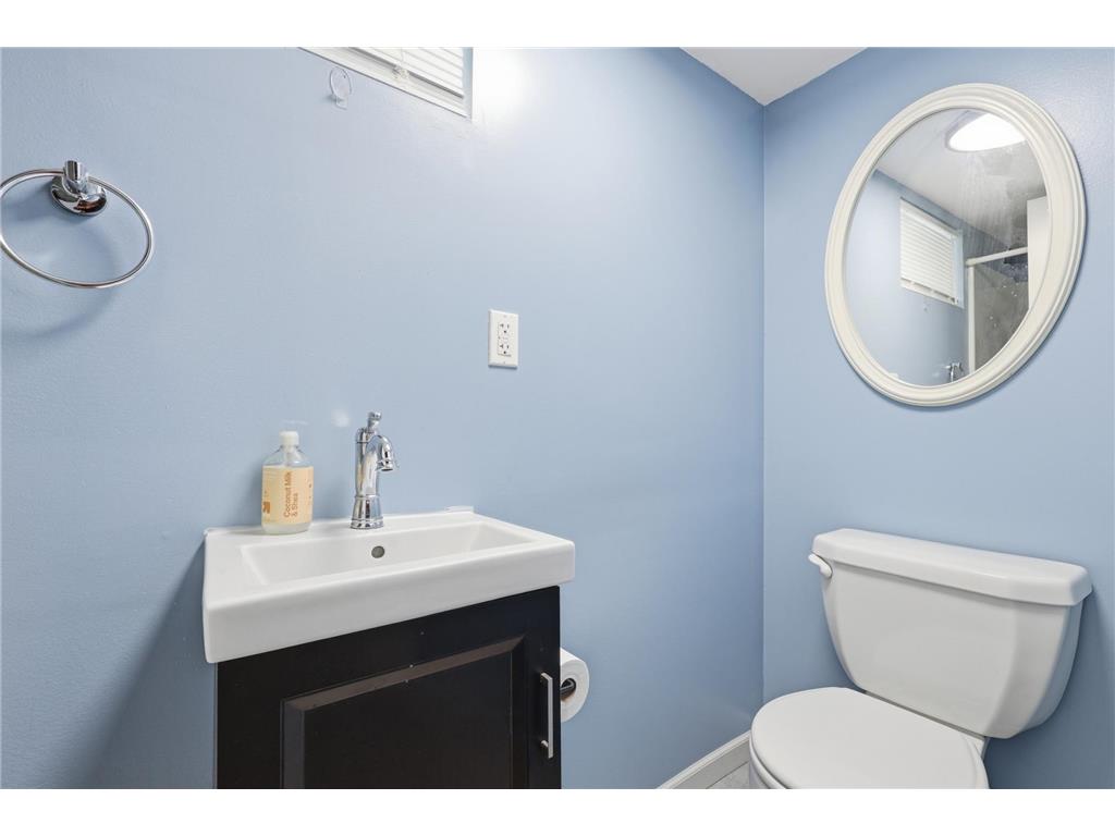 942 Central Avenue W Saint Paul MN 55104 7078479 image22