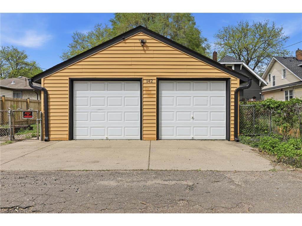 942 Central Avenue W Saint Paul MN 55104 7078479 image23