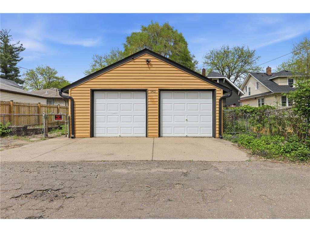 942 Central Avenue W Saint Paul MN 55104 7078479 image24