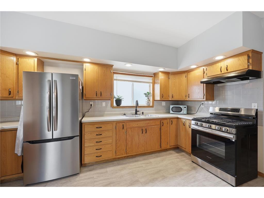 942 Central Avenue W Saint Paul MN 55104 7078479 image3