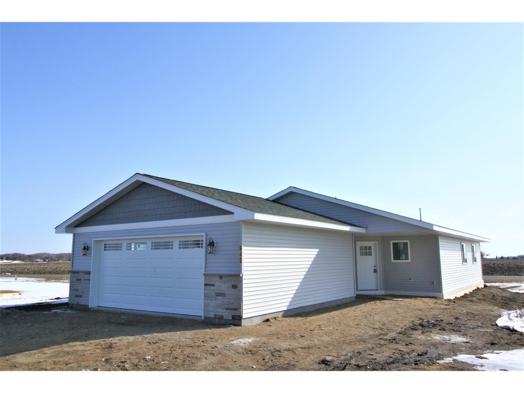 942 Poplar Drive SE, Kimball, MN 55353 MLS 5622665 Edina Realty