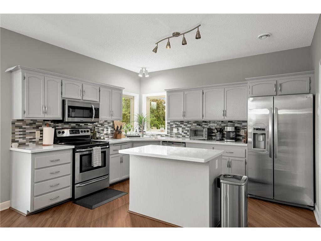 9420 Fallgold Parkway N Brooklyn Park MN 55443 7073239 image14