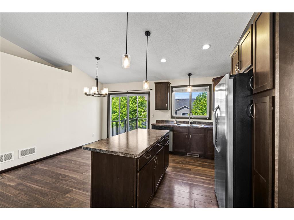 9420 Toledo Lane N Brooklyn Park MN 55443 7081980 image10