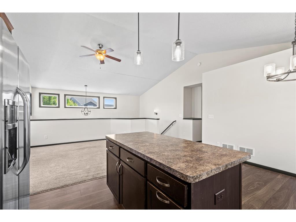 9420 Toledo Lane N Brooklyn Park MN 55443 7081980 image14