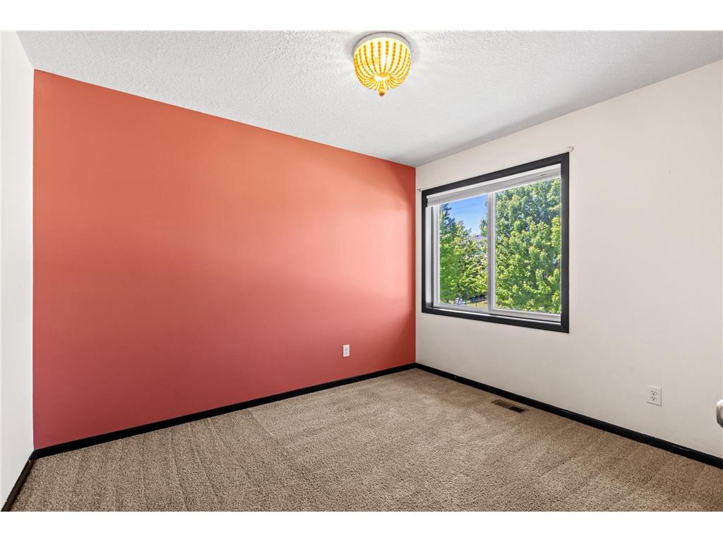 9420 Toledo Lane N Brooklyn Park MN 55443 7081980 image23