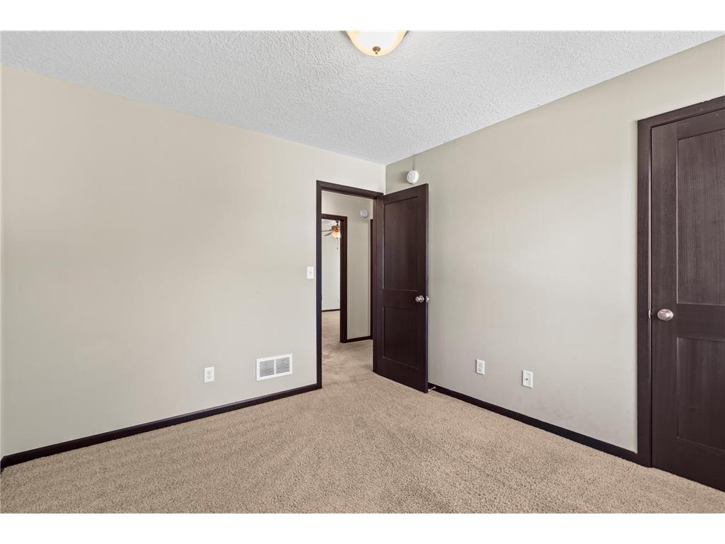 9420 Toledo Lane N Brooklyn Park MN 55443 7081980 image24