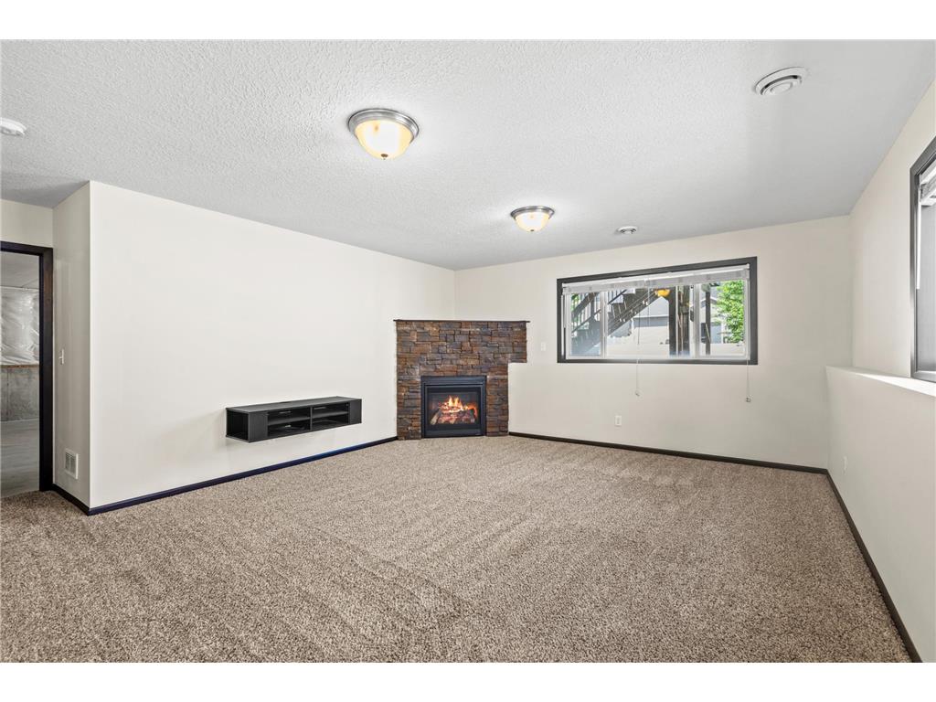 9420 Toledo Lane N Brooklyn Park MN 55443 7081980 image27