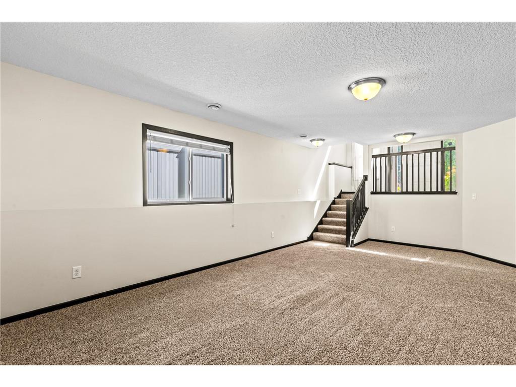 9420 Toledo Lane N Brooklyn Park MN 55443 7081980 image28