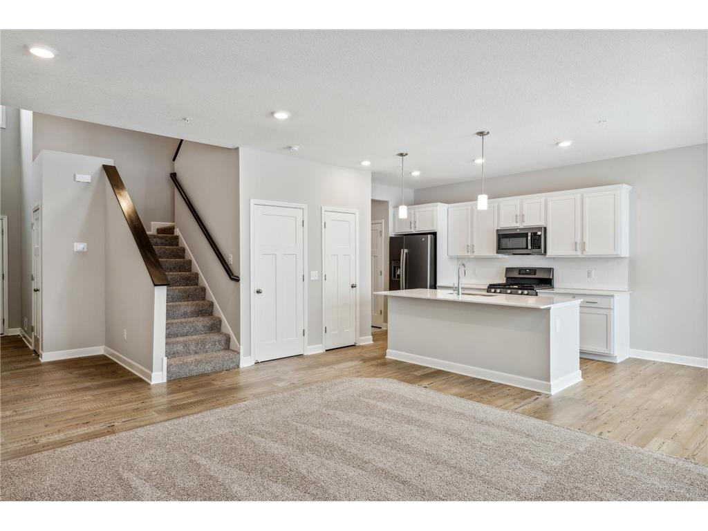 9424 4th Street N Lake Elmo MN 55042 6418358 image1