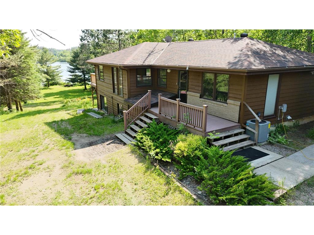 9429 Saint Odilia Beach Road Vermilion Lake Twp MN 55790 - Vermilion 6742127 image1