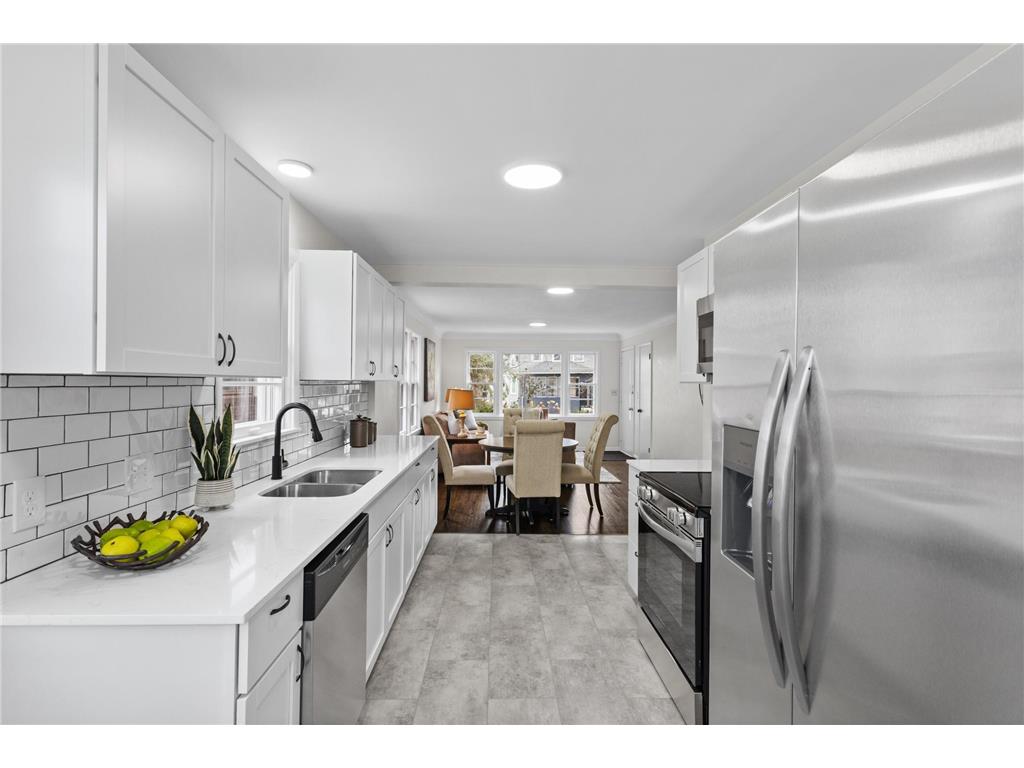 943 Scheffer Avenue Saint Paul MN 55102 7045405 image1