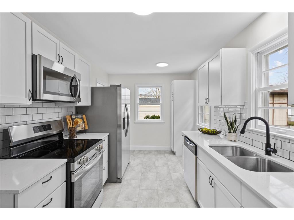943 Scheffer Avenue Saint Paul MN 55102 7045405 image3